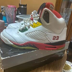 Custom Air Jordan Fire Red/Black Tongue 5 (2006)